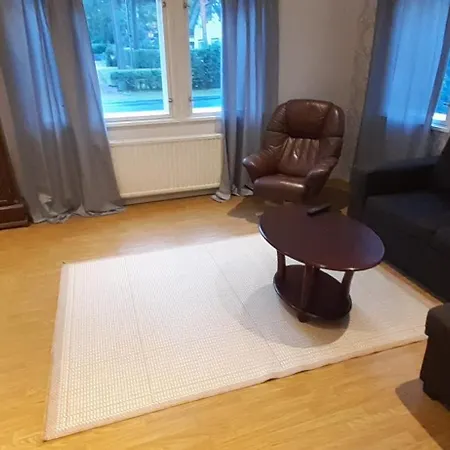 Omakotitalo * Hamina (Kymenlaakso)